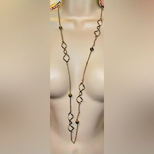 EUC No Brand Gold Tone Necklace.  19"